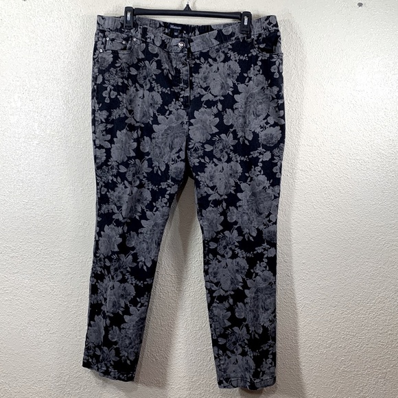 Marisota Pants Black Grey Floral Stretch Size 22 - Picture 1 of 14